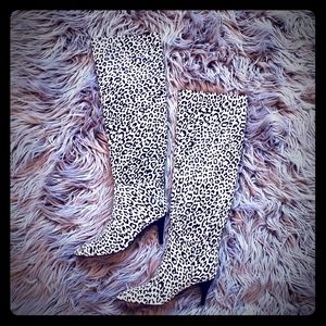 NEW! Marc Fisher Statement Boots! 😮